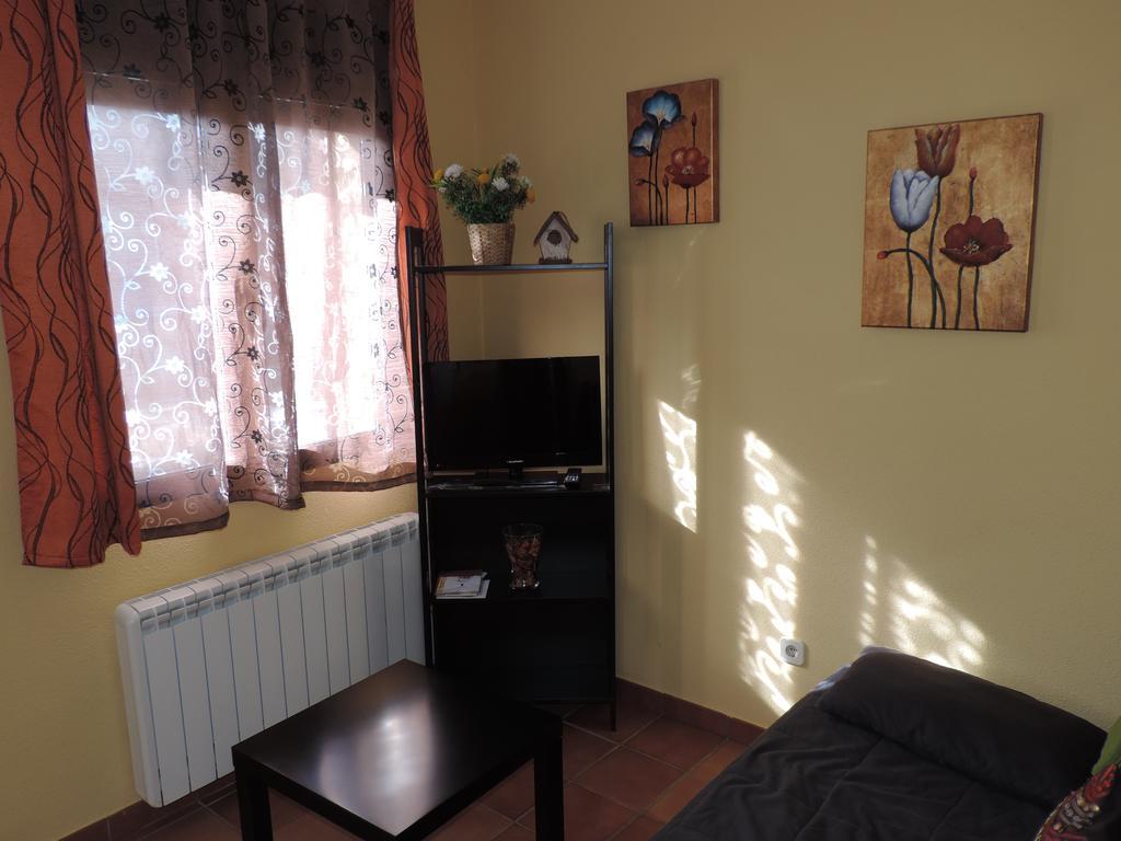Las Casitas De La Poza Konuk evi Gargantilla del Lozoya Oda fotoğraf